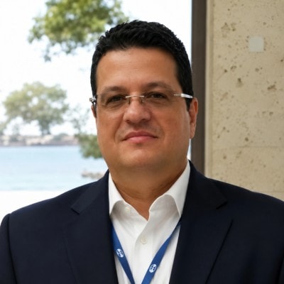 Roberto Hernandez